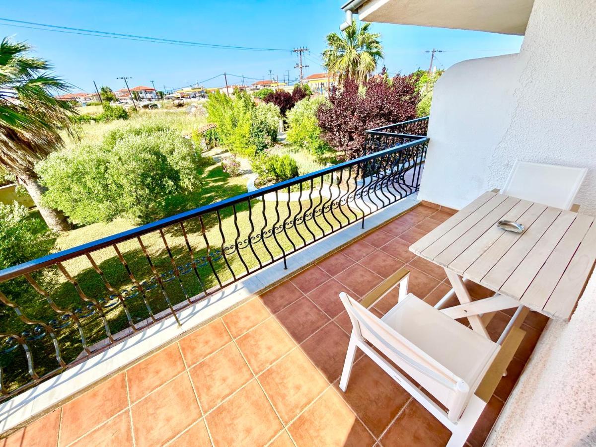 Afitos Villa Kristy Bagian luar foto