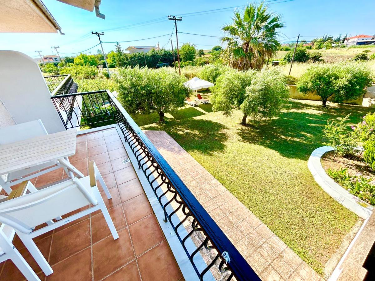 Afitos Villa Kristy Bagian luar foto