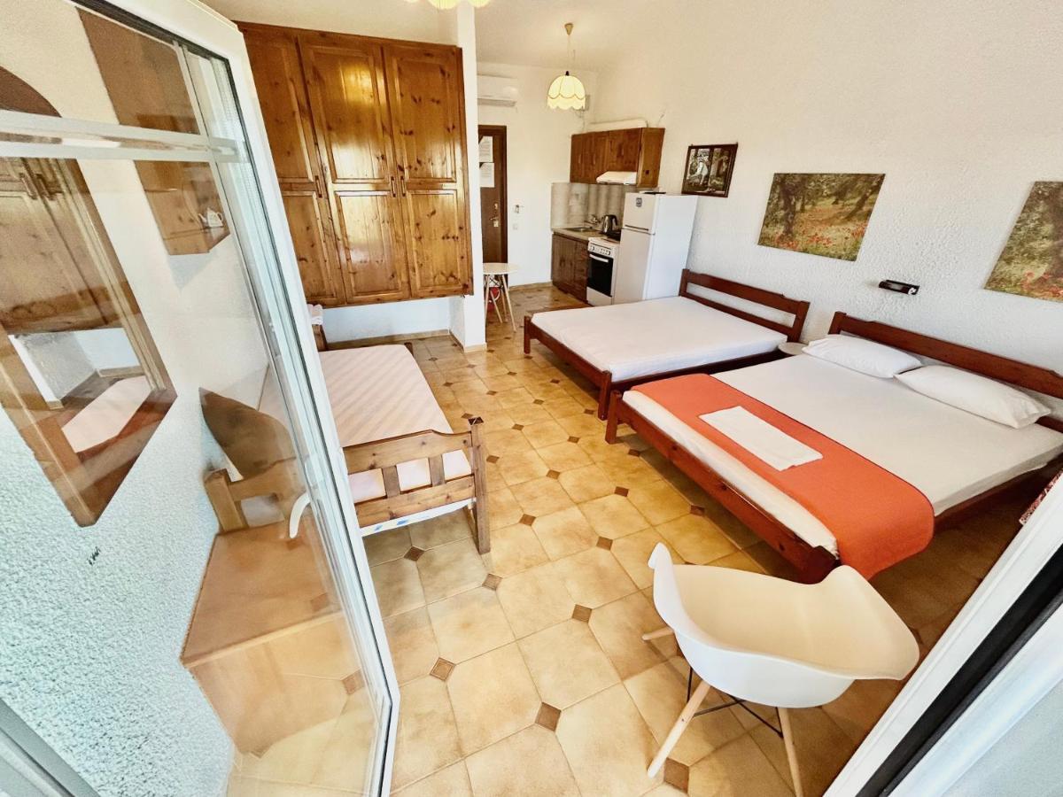 Afitos Villa Kristy Bagian luar foto